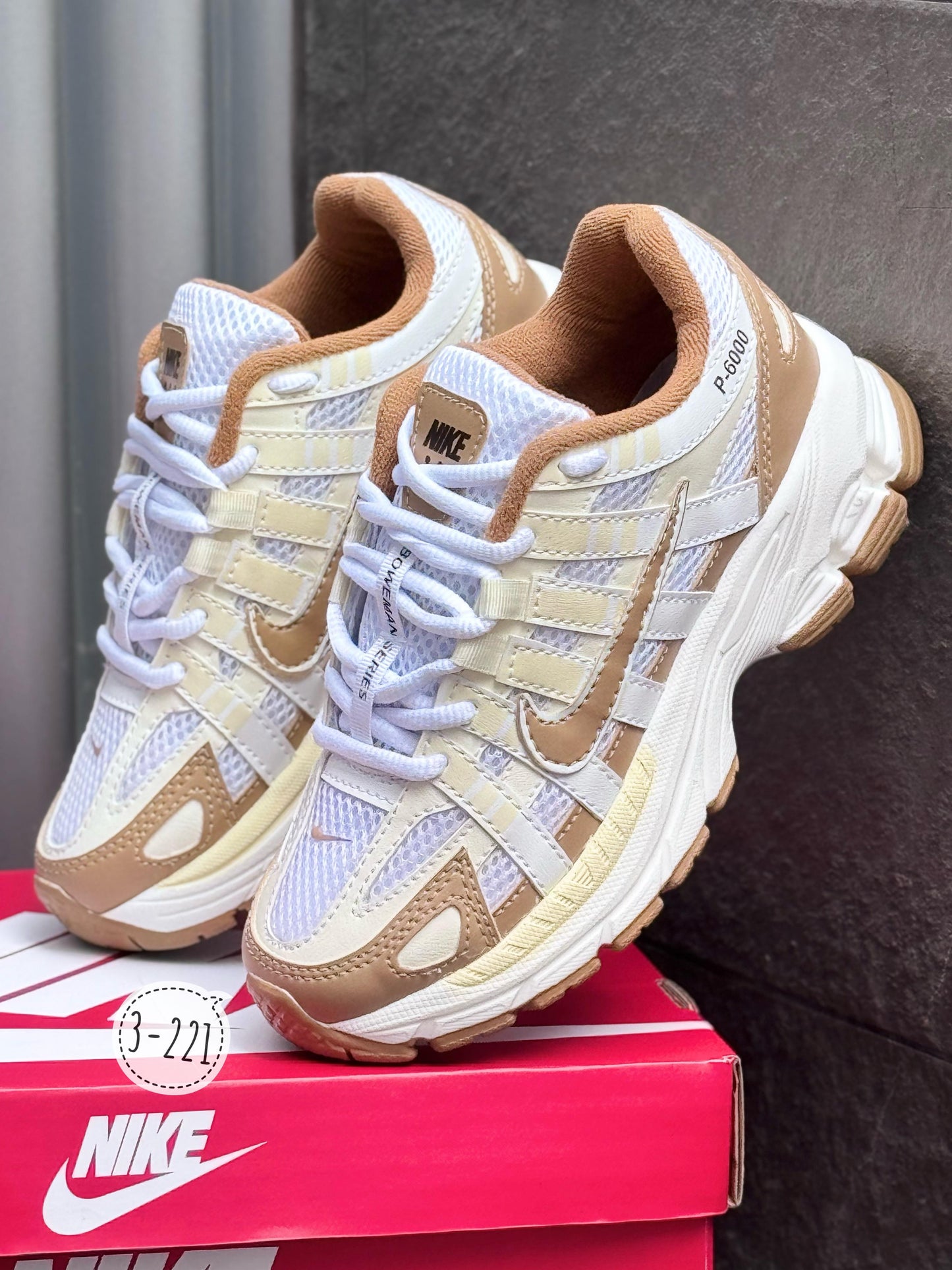 Nike P-6000 – Retro Running unisex