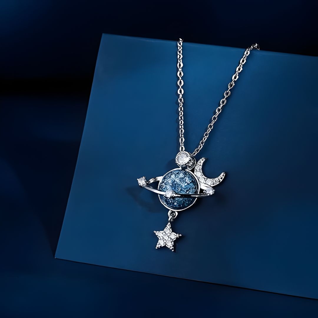 Collar Luna & Estrella – Un detalle que habla por ti, incluso cuando no dices nada